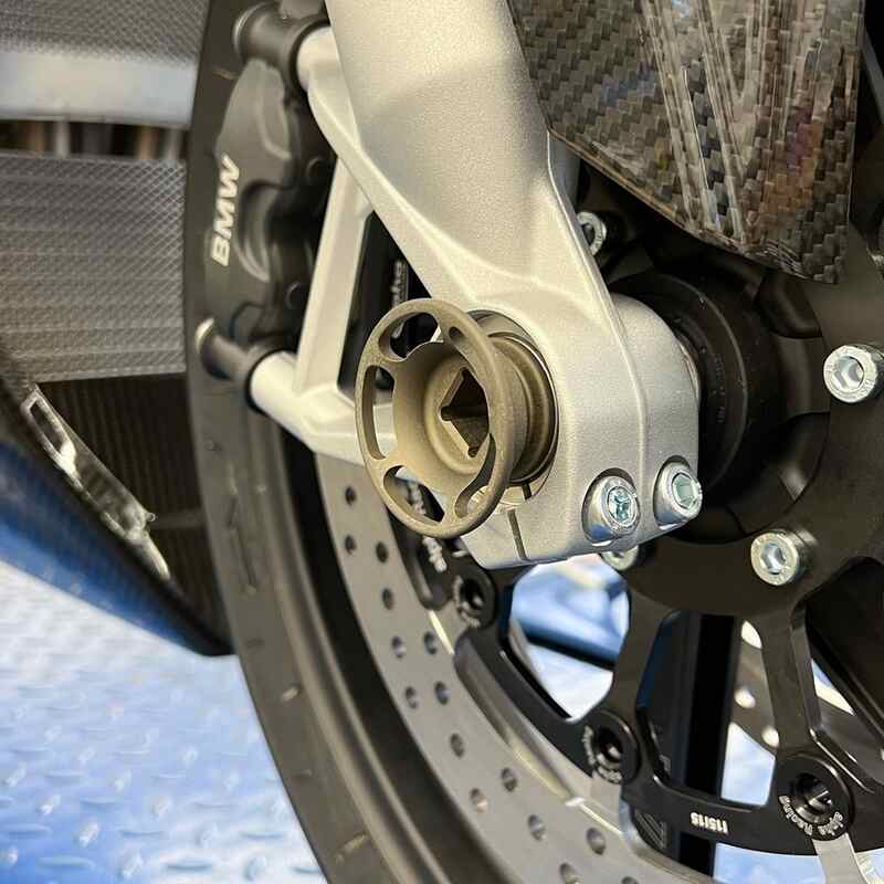 S1000RR QUICK RELEASE FRONT AXLE 2019 2024