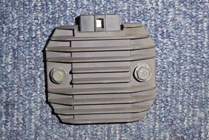 R1 REGULATOR RECTIFIER 1998 4XV