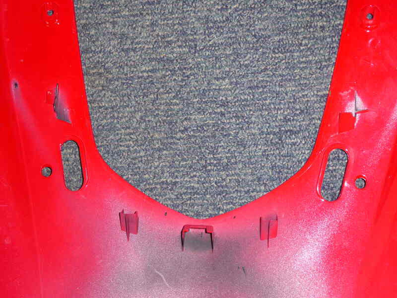 YAMAHA R1 TOP FAIRING 2015 2017 DAMAGED LUG - Image 2