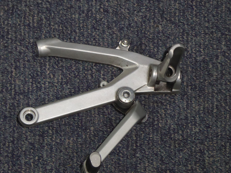 DUCATI V4 LEFT FOOTREST 2018