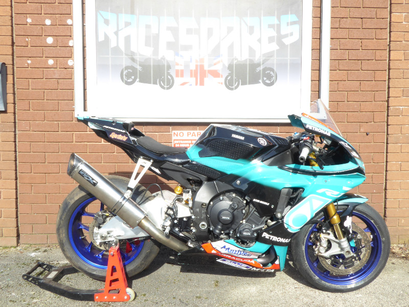 YAMAHA R1M 2020 RACE BIKE