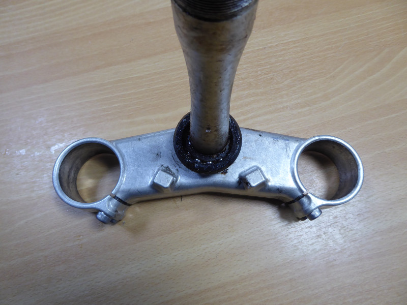 YAMAHA R1 BOTTOM YOKE 2007 2008 - Image 2