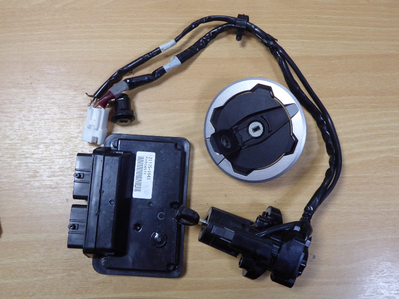 ZX10R LOCKSET 2025 DAMAGED