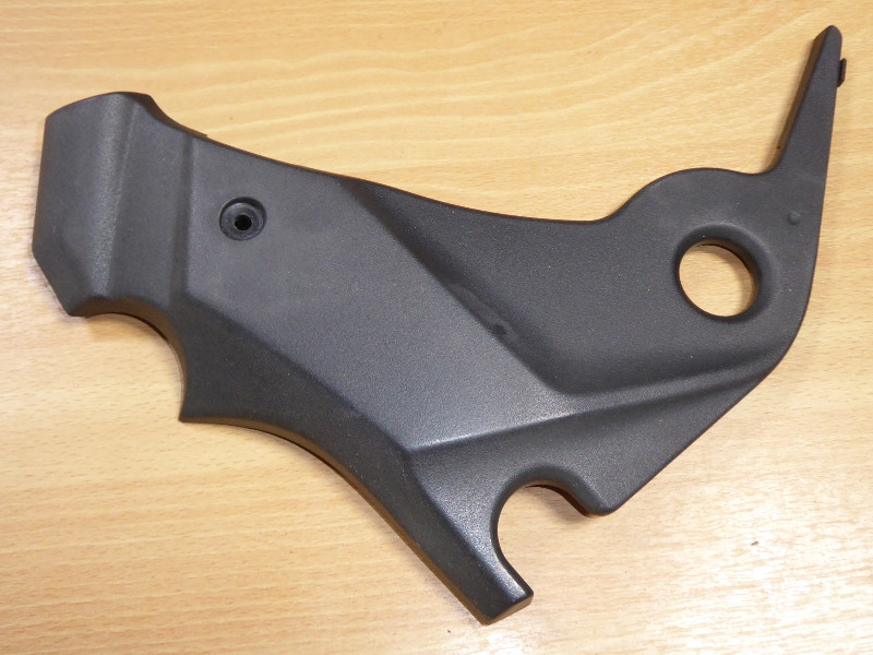 ER6 RIGHT FRAME COVER 2011