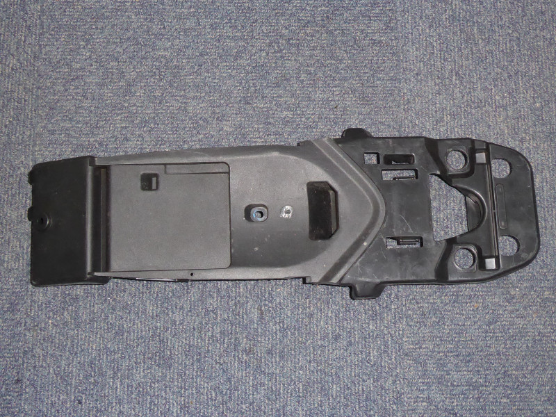 SUZUKI GSXR600 750 BATTERY TRAY 2008 2010